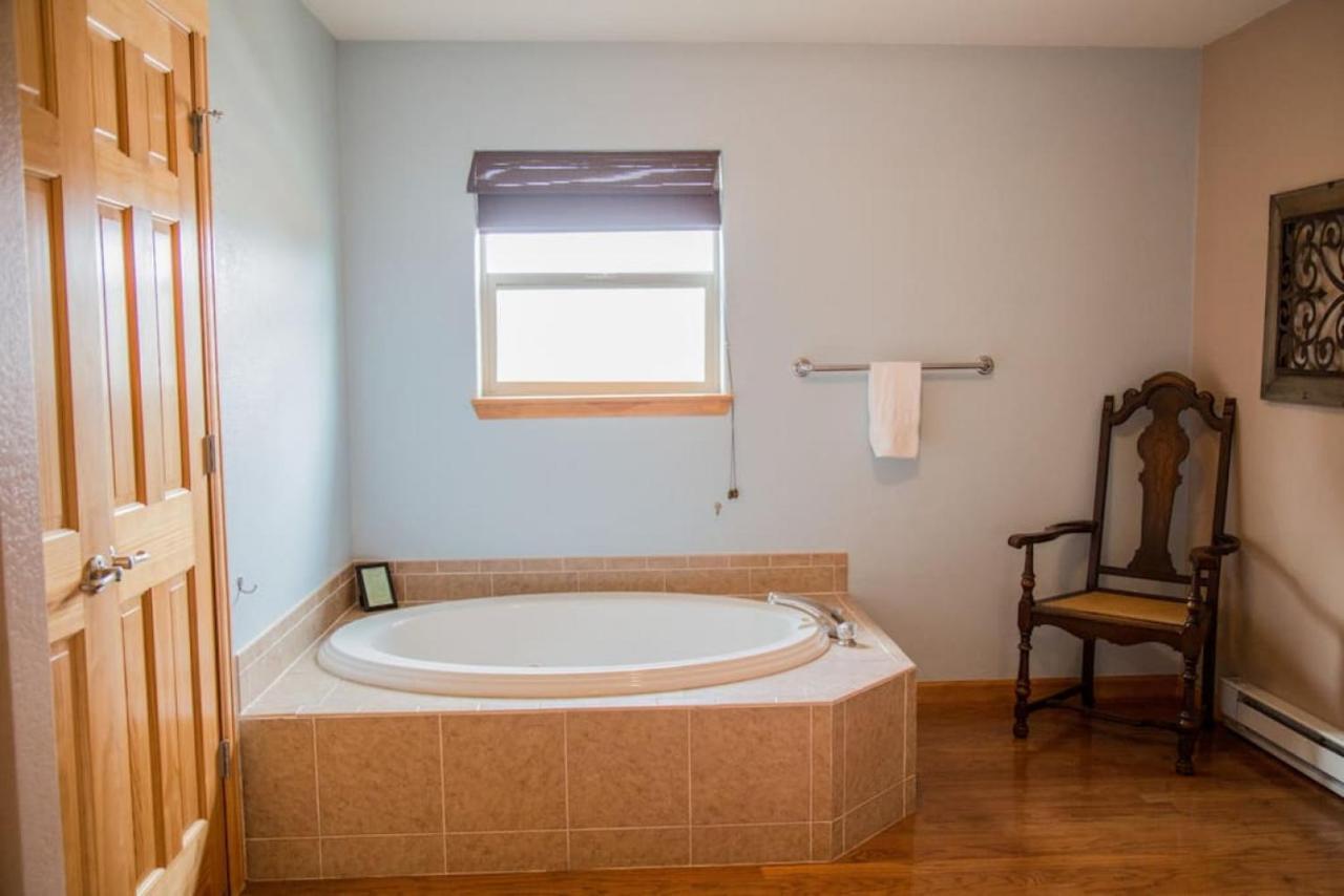 Twin Owls Lodge, Great For Families Master Bedroom, Loft, Full Kitchen, Dogs Ok Estes Park Exterior photo