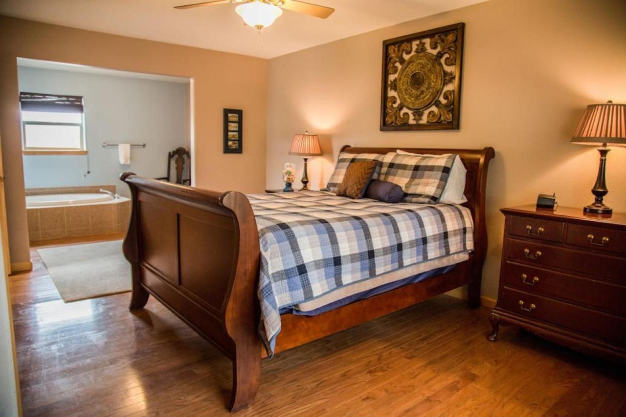 Twin Owls Lodge, Great For Families Master Bedroom, Loft, Full Kitchen, Dogs Ok Estes Park Exterior photo